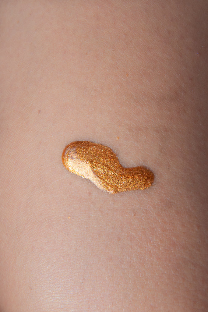 Bronzed by the Sun – Dry Bronze Body Shimmer Oil for Radiant Glow