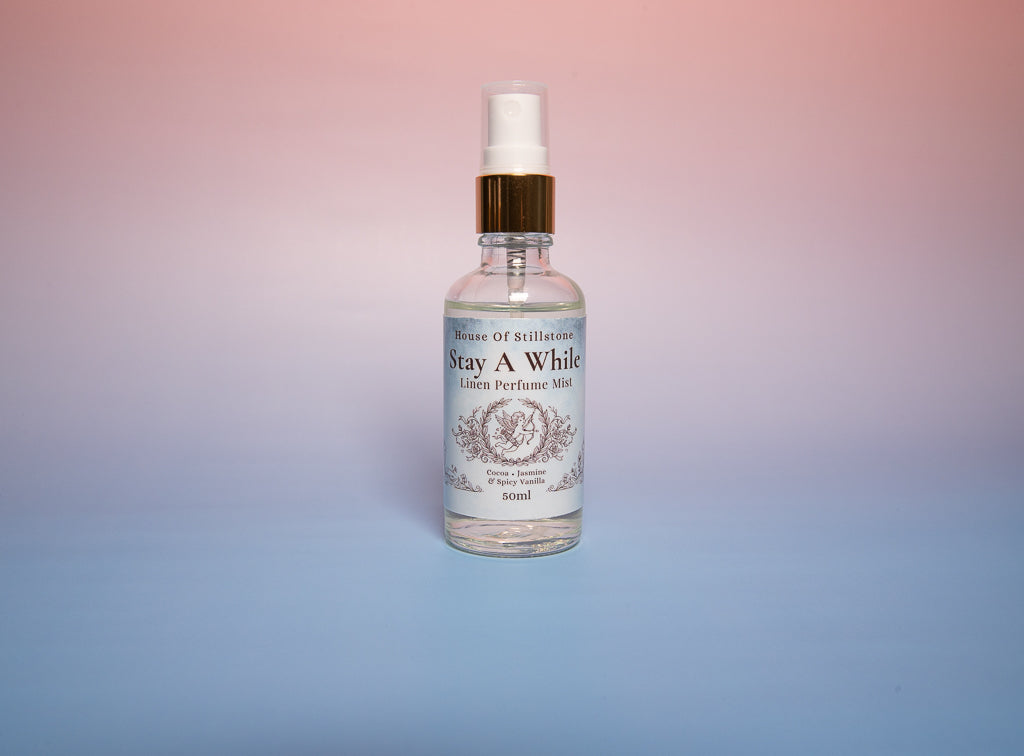 Stay A While Linen Perfume Mist – Warm Cocoa, Soft Florals & Spiced Vanilla | Luxury Linen Mist 50ml