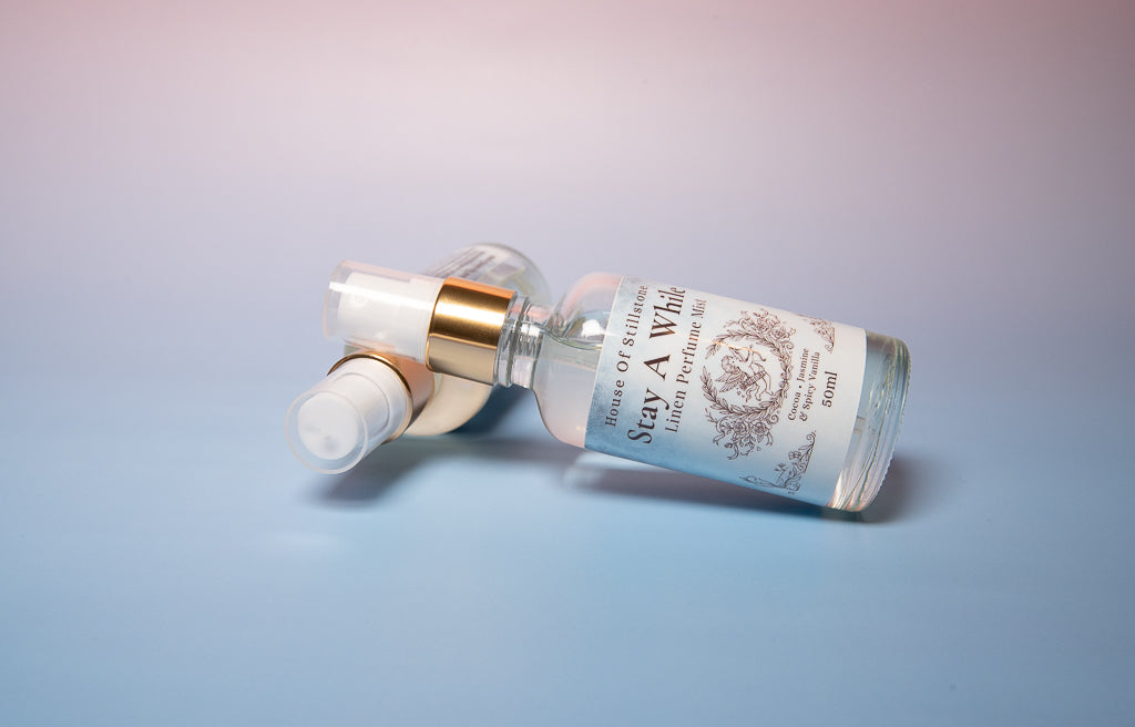 Stay A While Linen Perfume Mist – Warm Cocoa, Soft Florals & Spiced Vanilla | Luxury Linen Mist 50ml